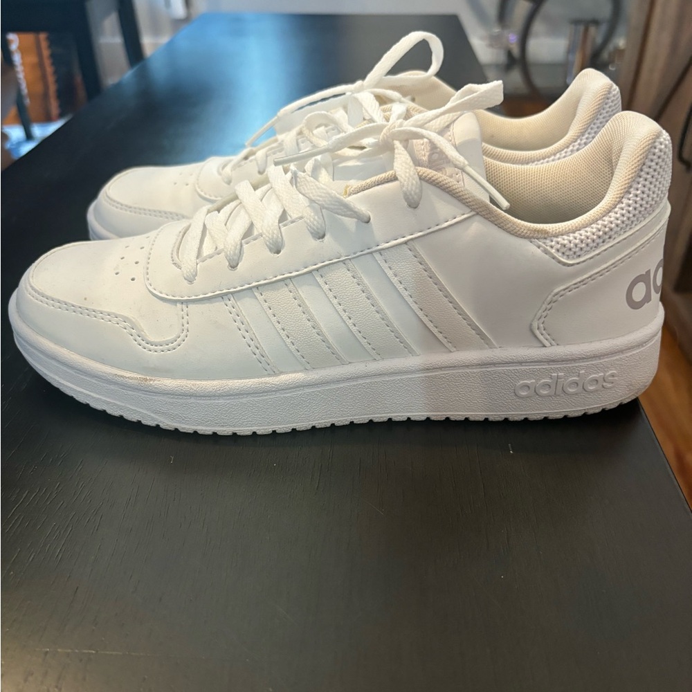 Adidas sneakers size 7 1/2